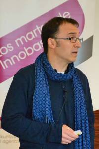 Raúl Ibáñez en un momento de su disertación. Foto: © Izaskun Lekuona